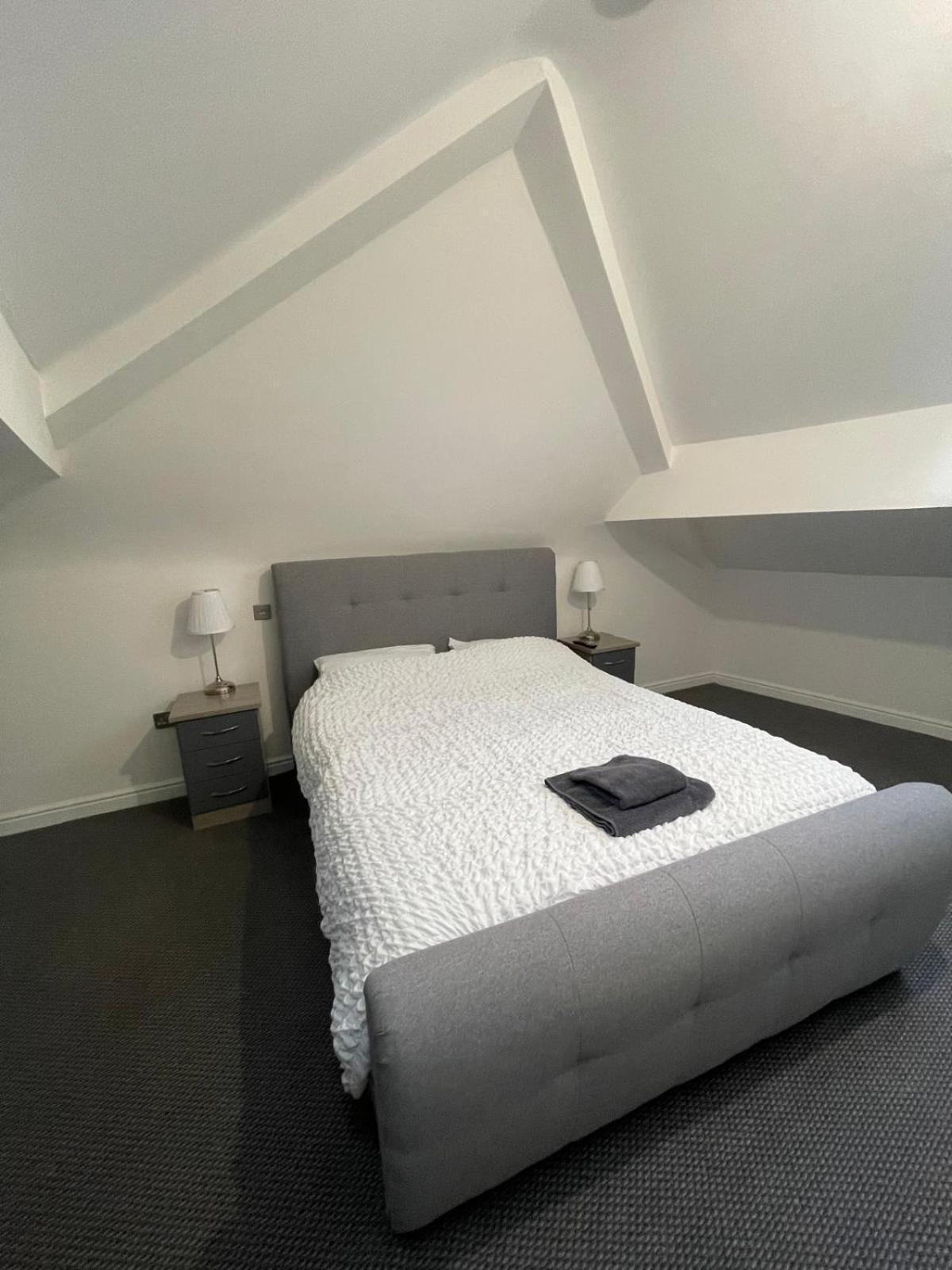 Spacious 2 Bedroom Apartment Liverpool Esterno foto