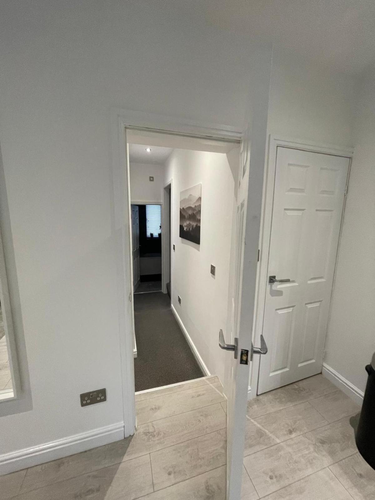 Spacious 2 Bedroom Apartment Liverpool Esterno foto