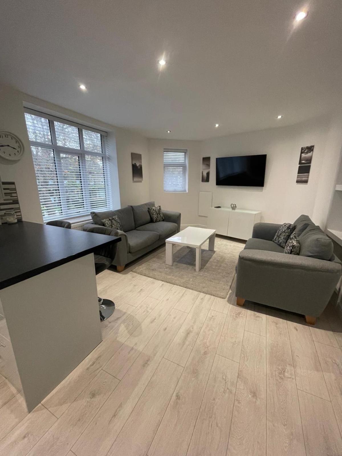 Spacious 2 Bedroom Apartment Liverpool Esterno foto